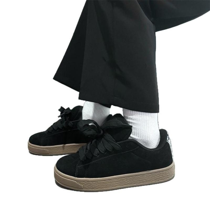 Niche board shoes new casual bread shoes autumn new high-end black sneakers women