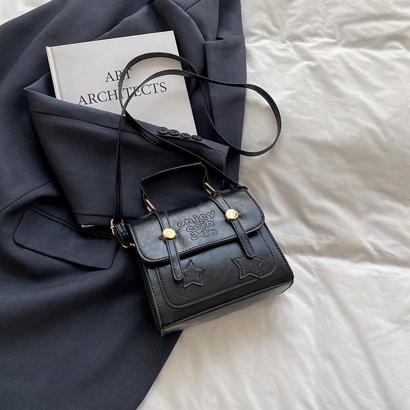 Весенне-летняя ретро сумка-мессенджер маленькая женская 2025 новая трендовая сумка через плечо высококлассная корейская мода портативная маленькая квадратная сумка