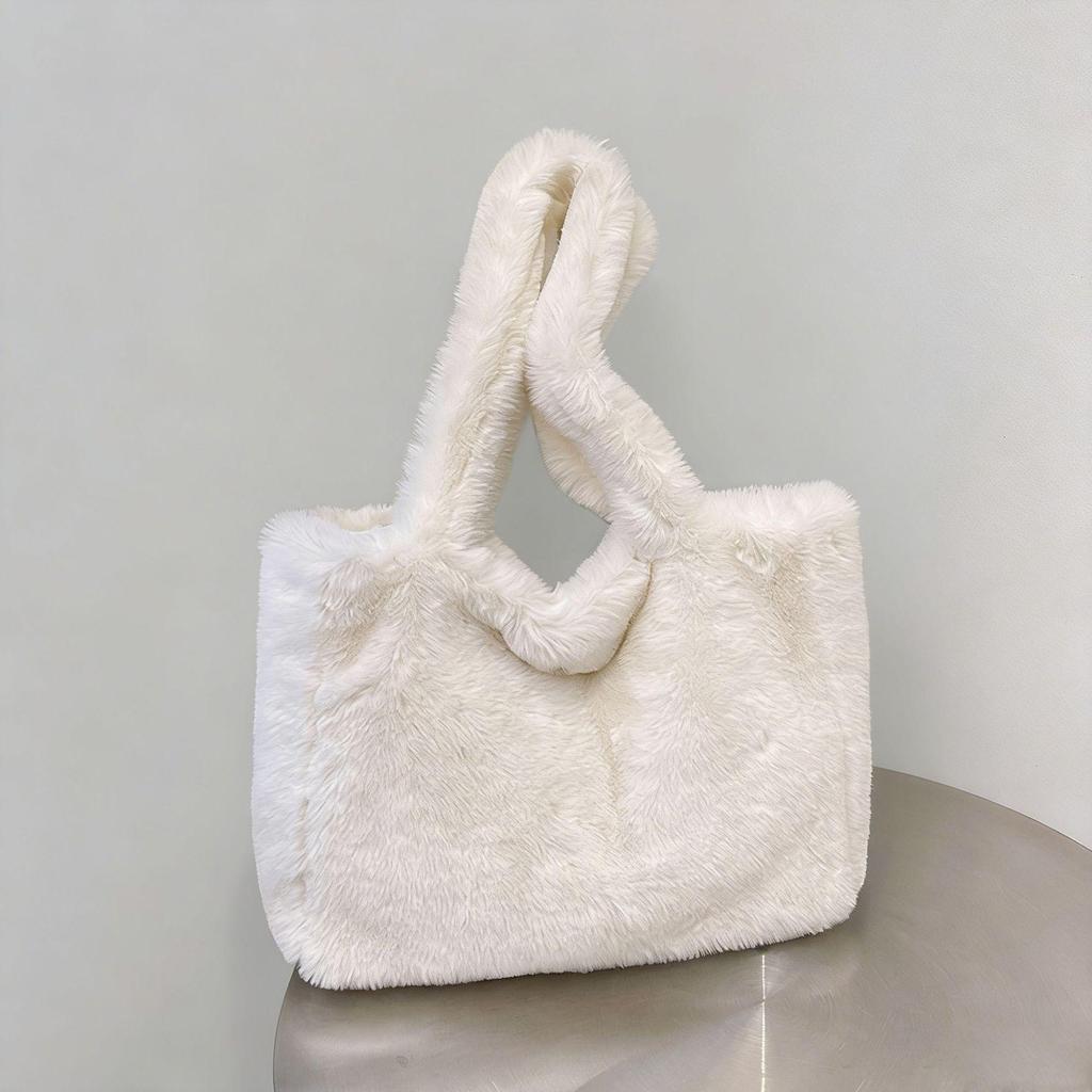 Women's Plush Tote: Stylish, Spacious & Versatile Shoulder Bag for Commuting
