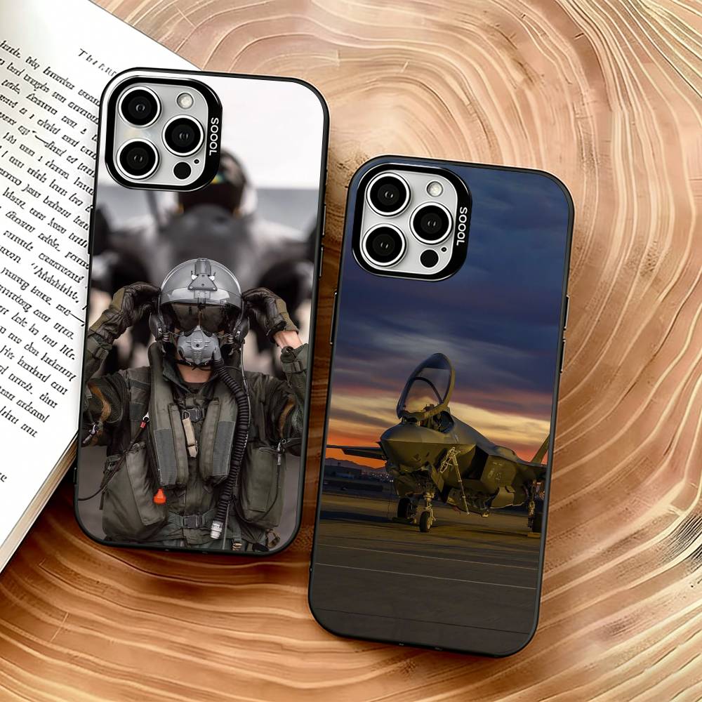 Kampfflugzeuge starten Handyhülle Für iPhone 17,16,15,14,13,12,11 Plus,Pro Max,XS,Bunte Silber Schwarz Hülle