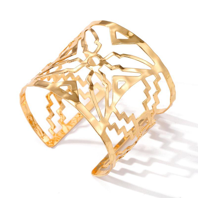 Women's European & American Fashion Metal Hollow-Out Exaggerated Elastic Bracelet Armlet