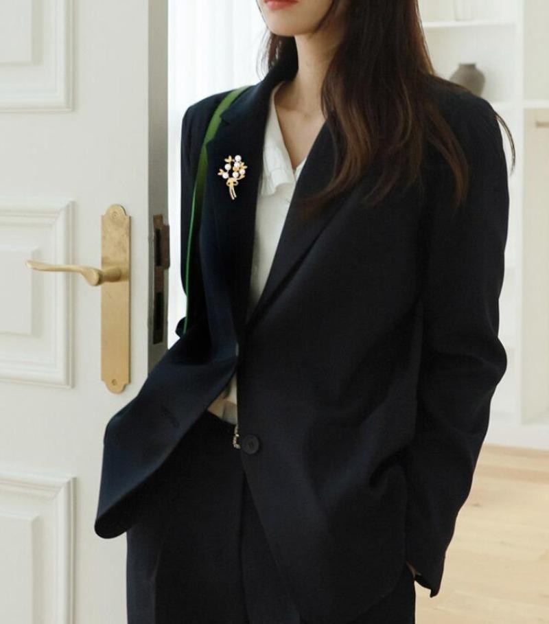 Bauhinia Brooches Pins Crystals Imitation Pearl Flower Brooch Women Wedding Party Accessories Fashion Jewelry Gifts