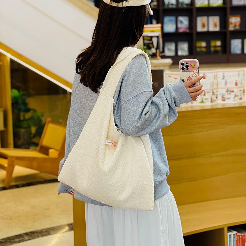Folded large-capacity shoulder commuter bag Japanese ins simple and versatile fresh tote bag Mori girl messenger bag