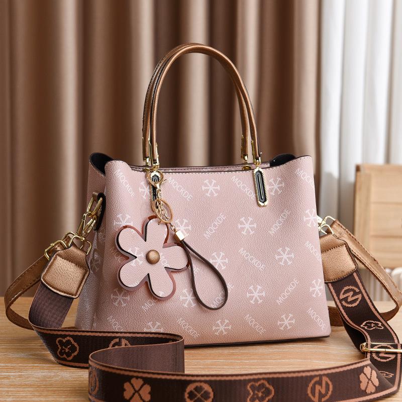 

Autumn and winter messenger bag handbag women s bag new fashion women s bag shoulder bag versatile soft leather bag women