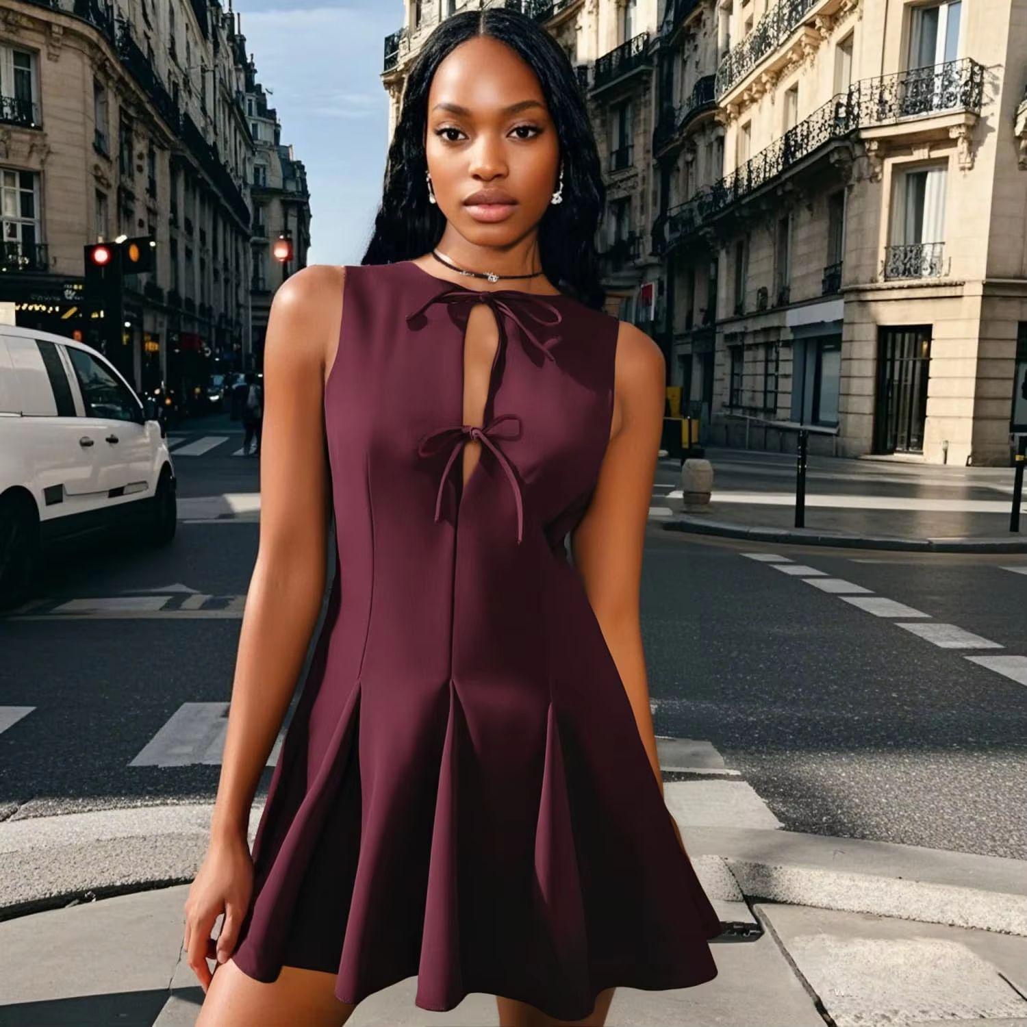 

Spring/Summer 2025 Women s Slim Sweet Swing Dress with Bow Detail L