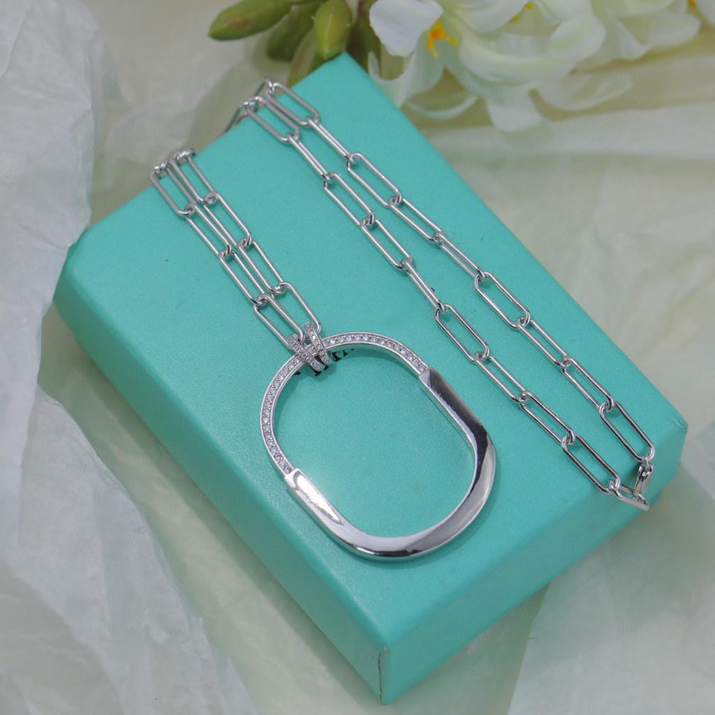 Aurous Material Electroplated 18k Large Semi Diamond Necklace LOCK ROSE Collaboration Series The Sparkling Light of Inlaid Diamonds Shines Brilliantly