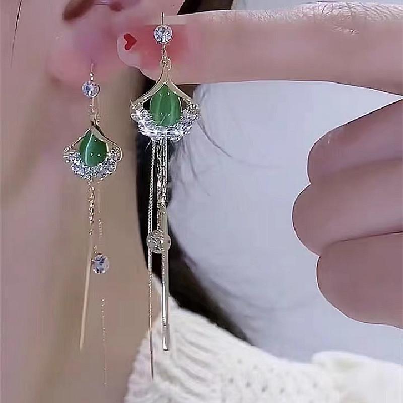 Korean Fashion Exquisite Leaves Tassel Pendant Earrings For Women Shiny Crystal Opal Long Hanging Earring Female Luxury Jewelry
