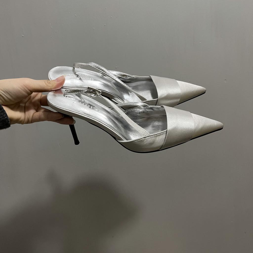 Mode Spitz Europa Und Die Vereinigten Staaten Feine Absätze Rosa Satin High Heels Baotou Schuhe Damen Neu 2025 Frühling Mary Jane Halbsandalen