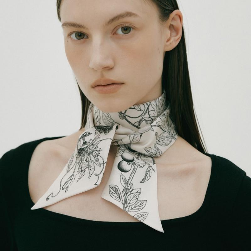 AVVINA PELLE Long Twilly Silk Scarf   Cream   Model  Botanic Garden