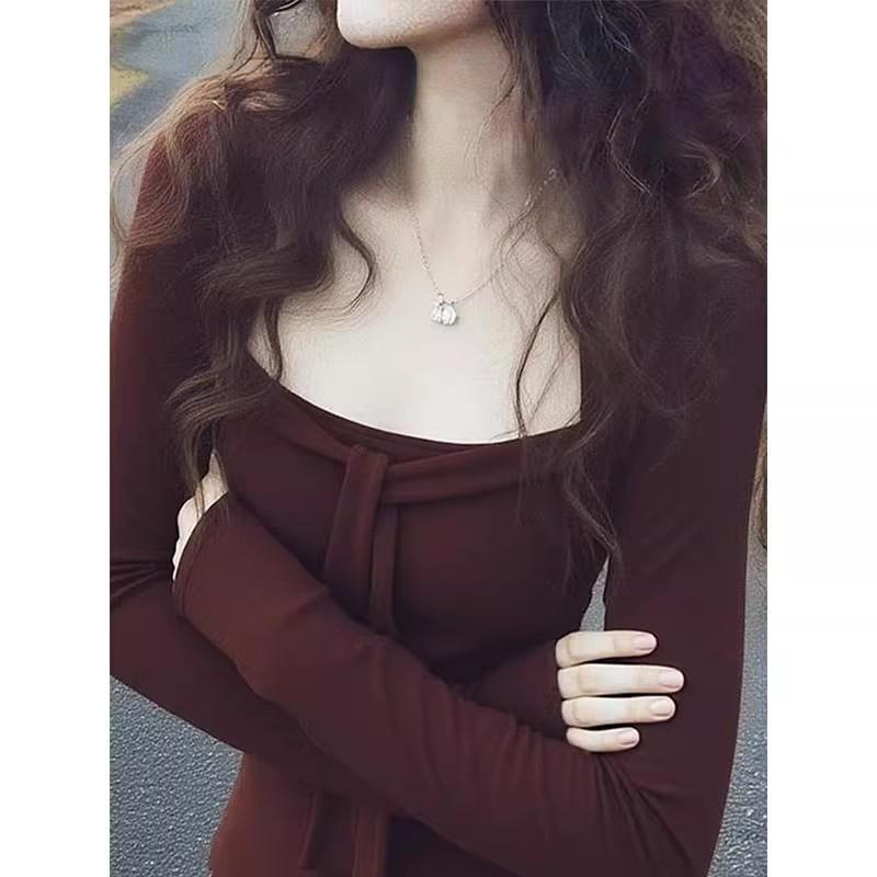 Chic Coffee Square-Neck Slim-Fit Long-Sleeve Top for Women - Perfect for Autumn & Winter