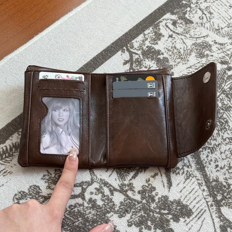 Vintage Leather Snap Button Trifold Wallet with Card Slots and Zipper Coin Pocket for Women Men