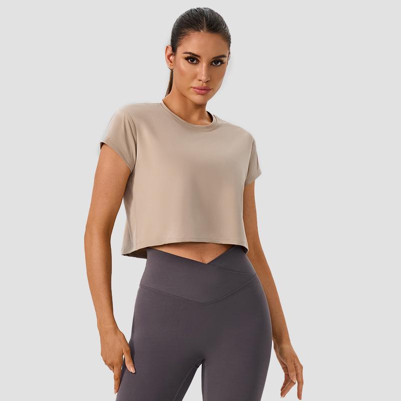 

Women s Lightweight Short Sleeve Yoga T-shirt: Comfortable, Breathable, Moisture-Wicking for Sports, Fitness, and Training. 6 (50-57.5 kg)