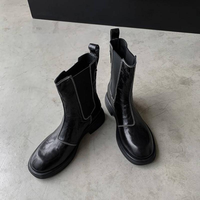 

Осенне-зимние женские кожаные ботинки с круглым носком, толстой подошвой, нескользящие, большого размера, женские ботинки, универсальные кожаные полусапожки, новые ботинки на среднем каблуке 39 чёрный