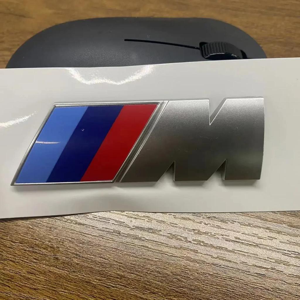 Pour BMW Nouveau 2025 Logo M 3D ABS Badge Latéral de Carrosserie Autocollant de Décoration de Coffre Arrière Accessoire de Modification de Voiture Pour Toutes les BMW M Power