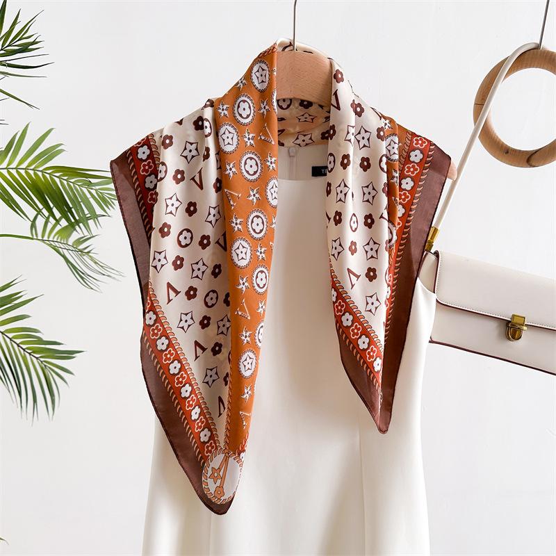 New European and American small square scarf simulation silk scarf headscarf women's spring and summer scarf printed neck protection scarf professi