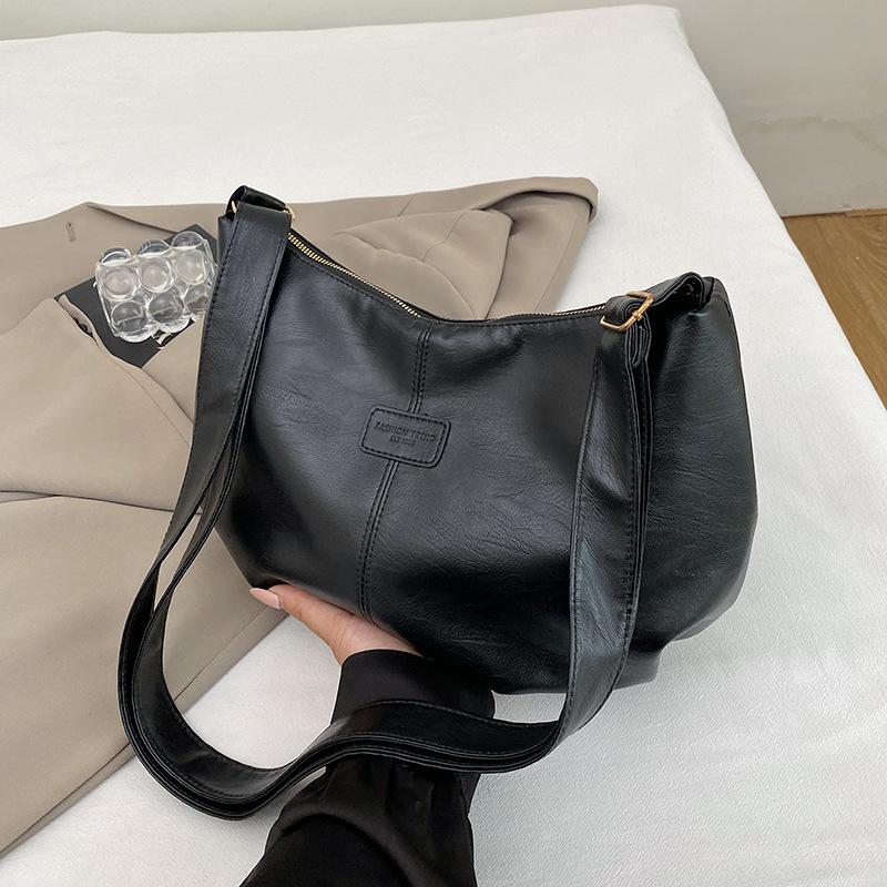 

Retro commuter tote bag autumn and winter new women s bag niche fashion shoulder bag trendy versatile handbag