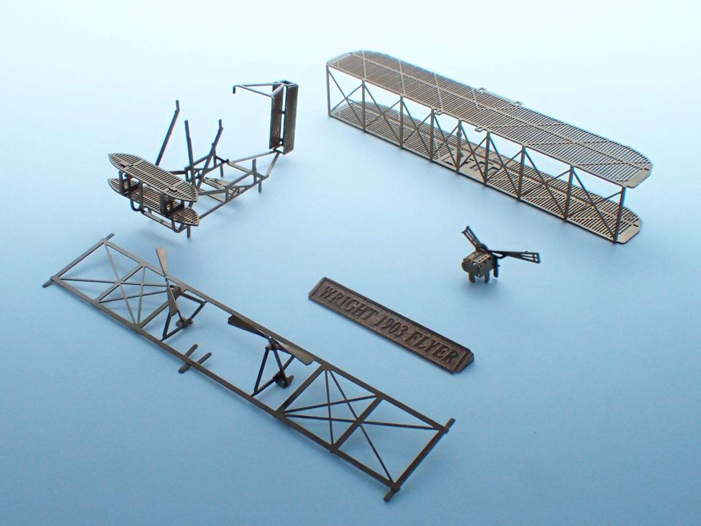 Aerobase Micro Wing Series Light 1903 Flyer B001