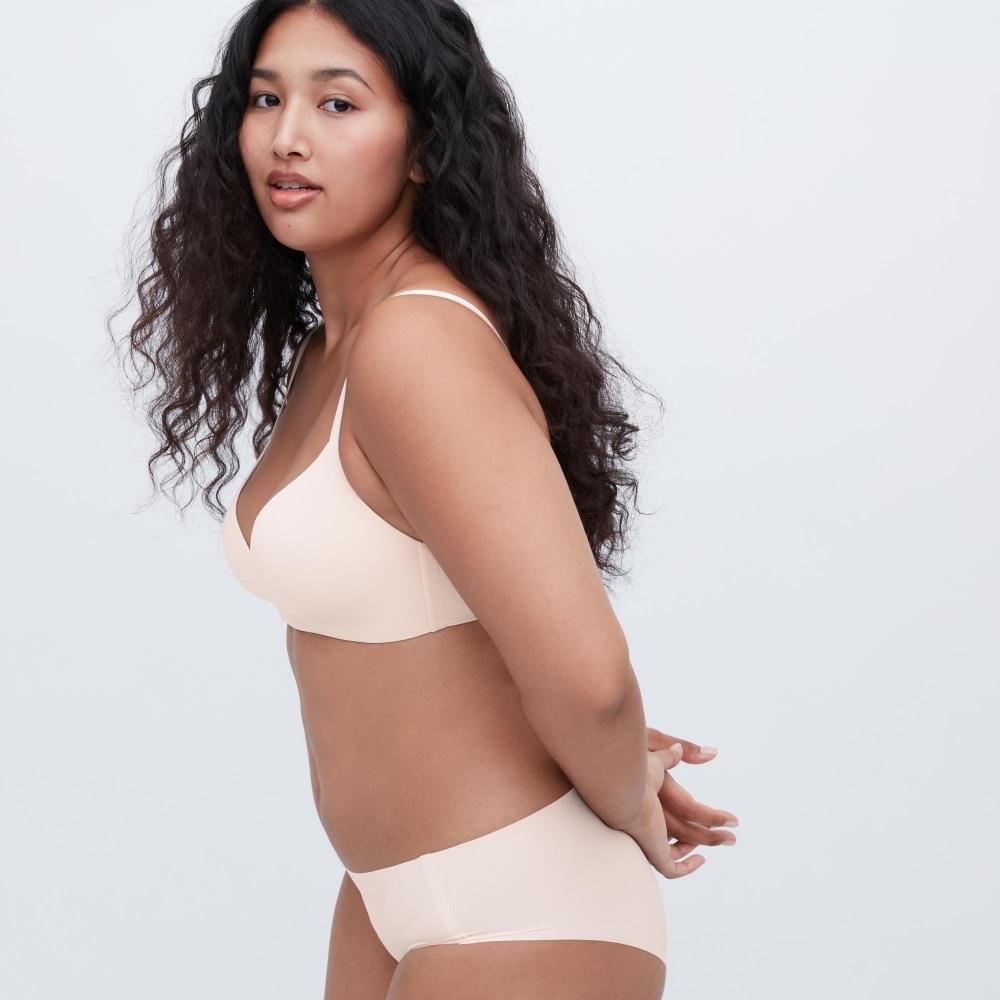 

Беспроводной бюстгальтер UNIQLO JAPAN с 3D-фиксацией можно настроить