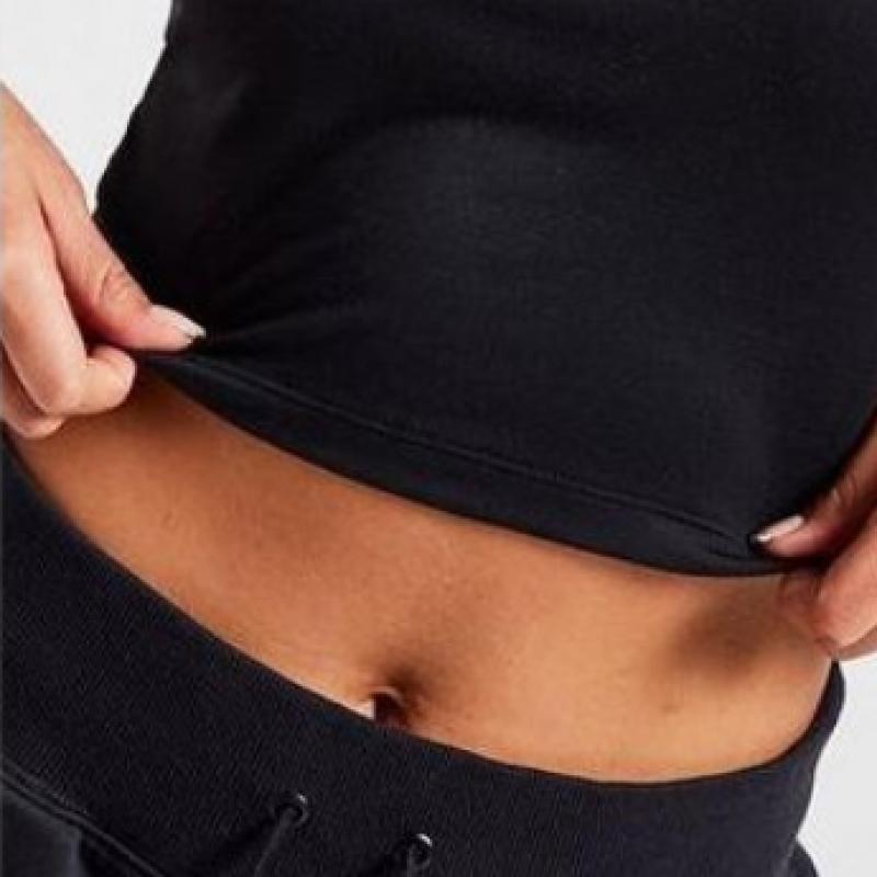 Nike Women S SporTSwear eSSenTialS Slim FiT Cropped T ShirT Fb2873 010