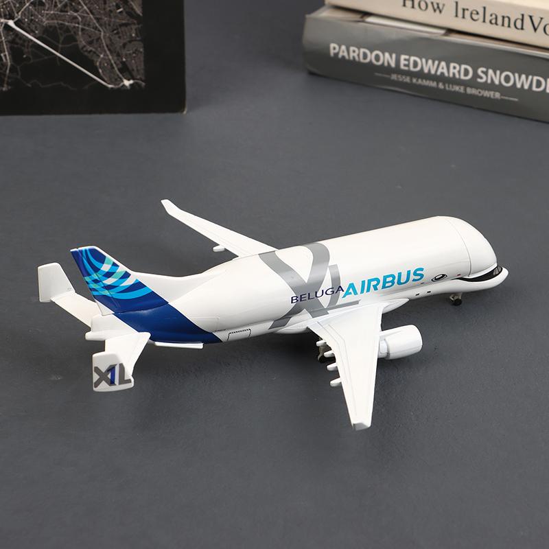 20cm Bílý velrybí transportní letoun A300-600 Beluga Airlines Model letadla Transportní Beluga Odlitek ze slitiny Model letadla Hračka