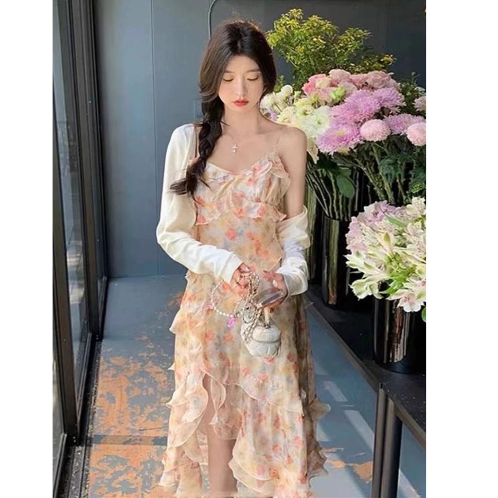Suspender floral chiffon dress women's summer new sexy V-neck temperament slim and thin foreign A-shaped skirt
