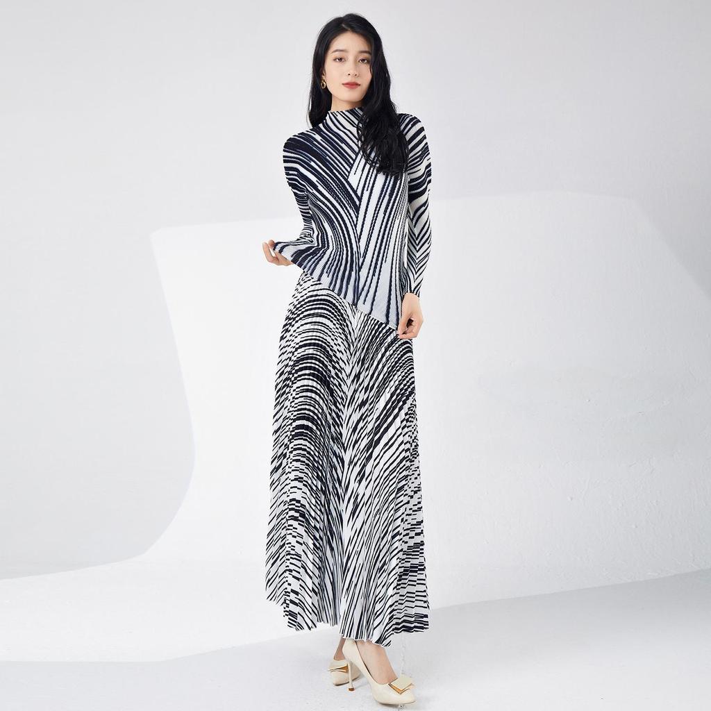 Pleated Skirt & Striped Long-Sleeve Top Two-Piece Set for Women - Spring Collection