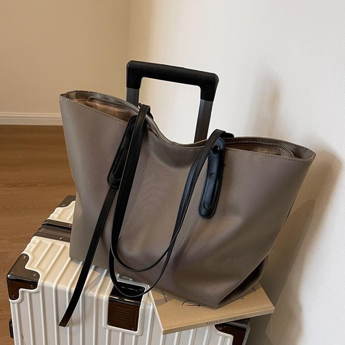 New Oxford Buttot Bag Women'S Large Capacity Simple Casual Shoulder Bag Textured Versatile Commuter Underarm Bag