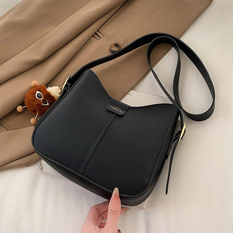Retro shoulder bag popular bag women's new spring fashion simple trend messenger bag bucket bag