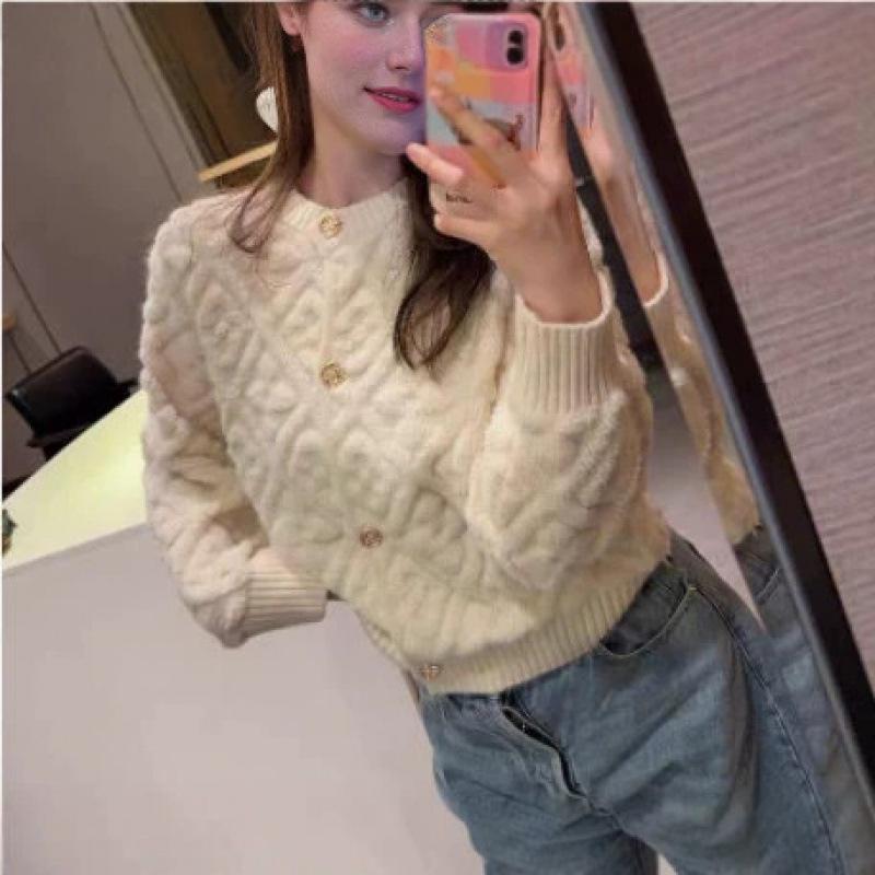 Women's High-End Retro French 3D Jacquard Cardigan: Loose, Thick Knit Coat for Spring, Autumn, and Winter