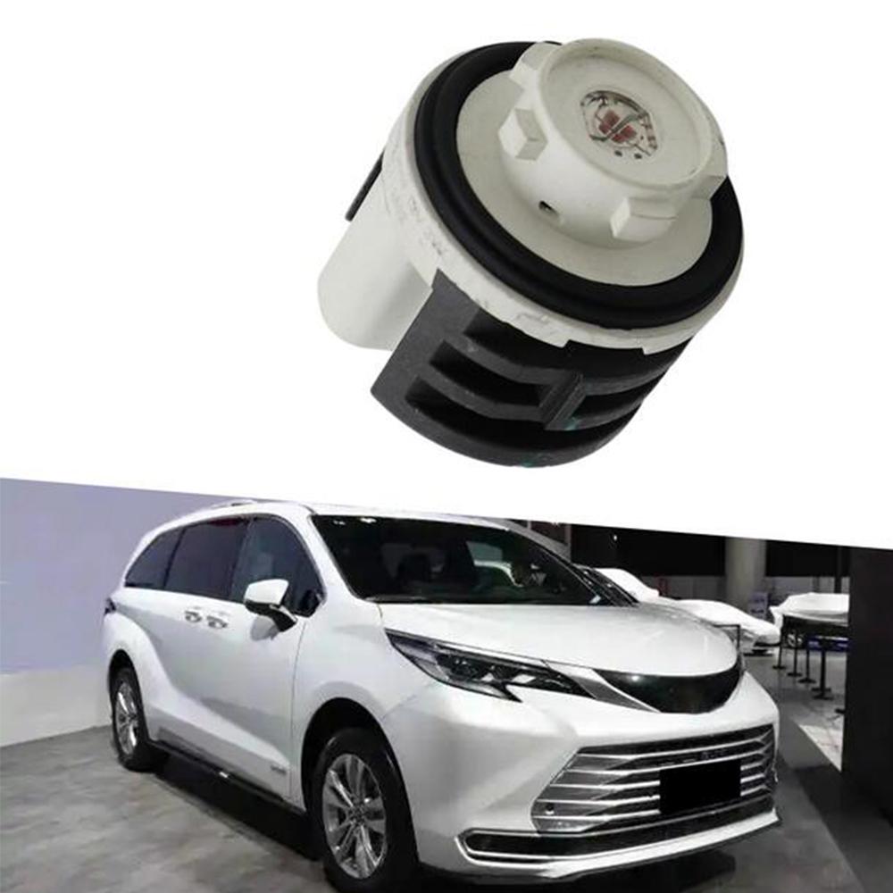 1x Tail Light Bulb Module For Lexus Toyota Corolla Highlander Sienna 8158A-0D610
