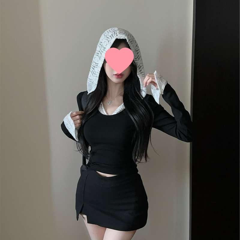 Spicy Girl Lace Patchwork Hooded T-shirt - Slim Fit Long Sleeve Top for Spring and Autumn