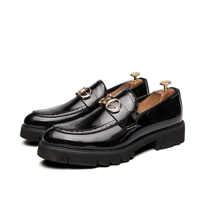 

Men s shoes business casual leather shoes British pointed nightclub hair stylist retro patent leather glossy lazy shoes 44 чёрный