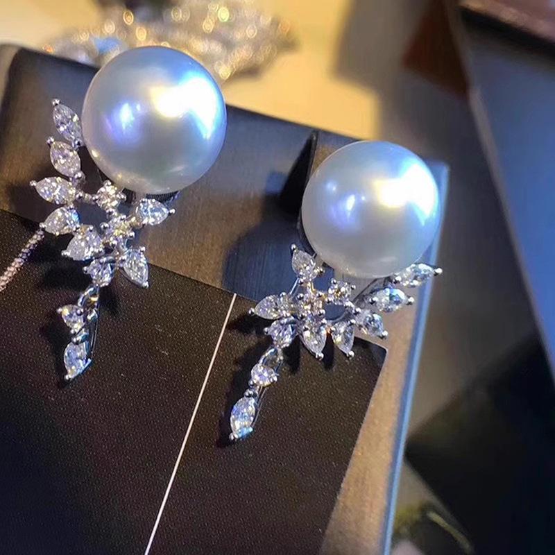 Imitation Pearl Earrings For Women, Elegant Temperament Geometric Zircon Stud Earrings, Light Luxury Jewelry With A Sense Of Design
