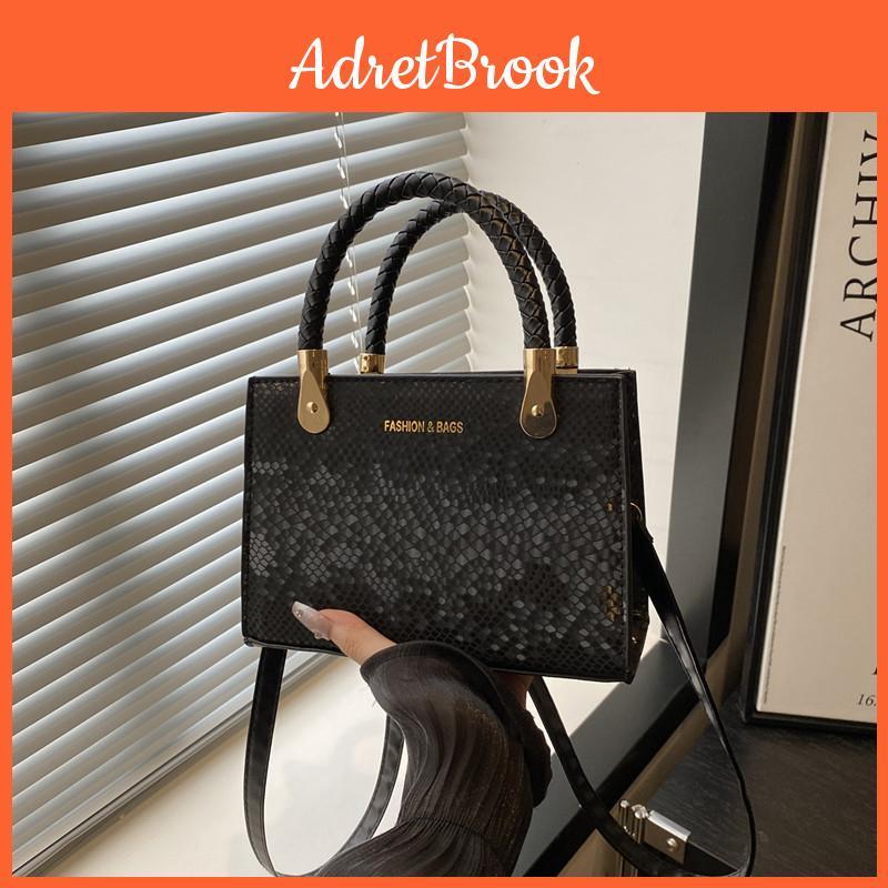 Retro Fashion Small Square Handbag With Zipper Closure And Inner Phone Pocket