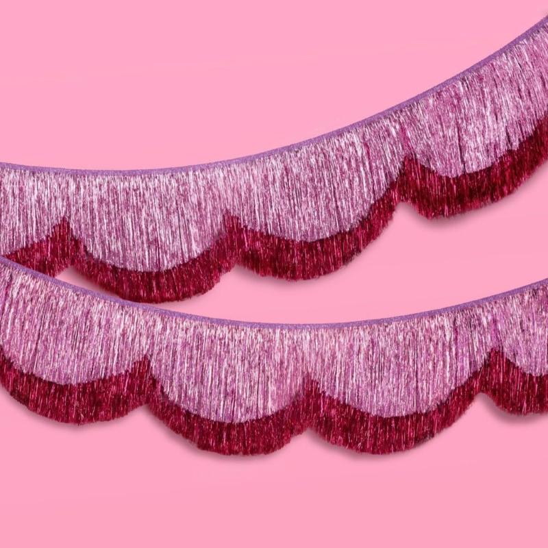 Scalloped Fringe Banners for Glittering Birthday Parties Glittering Decoration Photo Booth Backdrop PET Party Deck