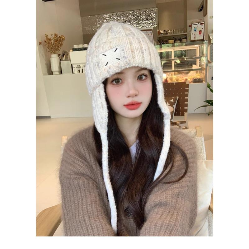 Autumn and Winter New Korean Version of Versatile Wool Hat for Women with Big Head Circumference Showing Their Face Small Rainbow Particles Patches