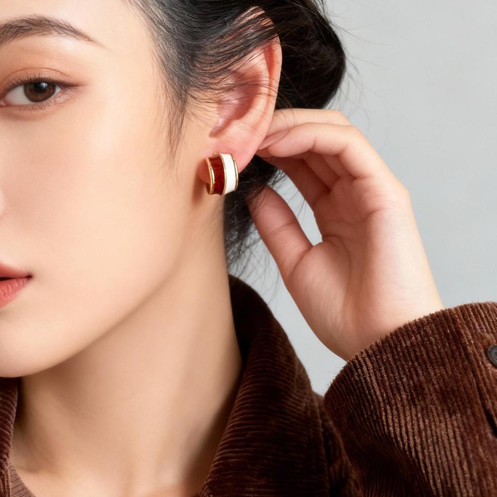 Elegant French Retro Enamel Ear Studs: Unpierced, High-End Design for 2026