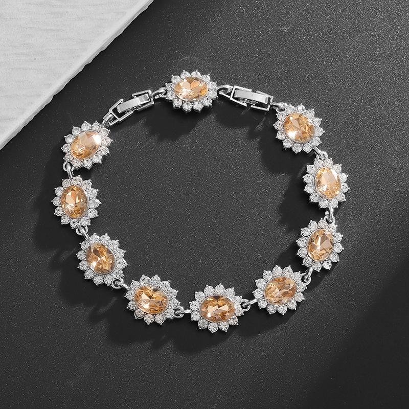 Fashionable and Exquisite Shiny Zircon Sunflower Bracelet Women's Trendy Dinner Party Jewelry Girls Gift