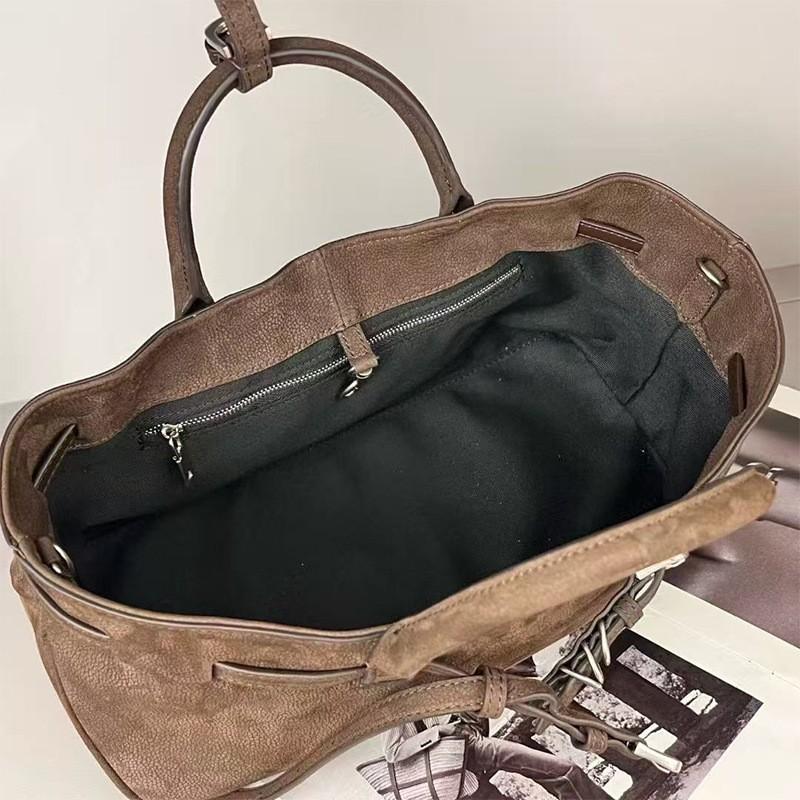 Internet Celebrity Same Style Fashionable All-matching Retro Suede Tote Design Portable Shoulder Bag
