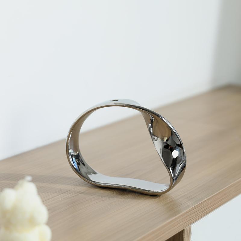 Creative Ceramic Silver Vase Geometric Ornaments Circular Hollowed-out Flower Arrangement Three-dimensional Ribbon Lines