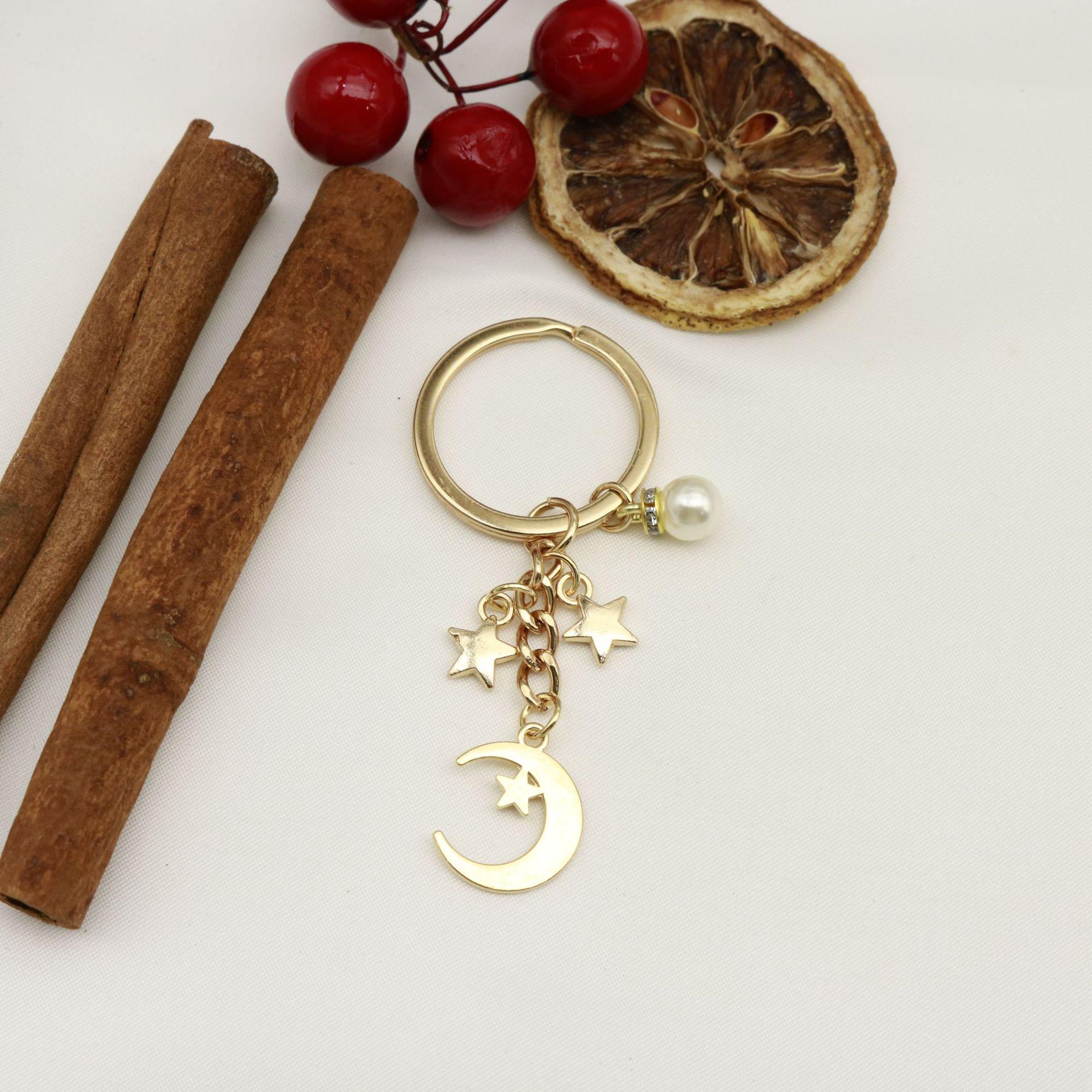 Cross-Star Moon Keychain: Fashionable Bag Decoration Pendant