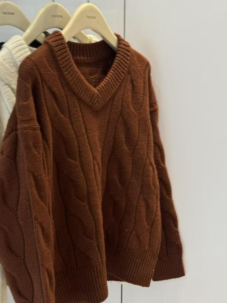 Euro-American Autumn/Winter V-Neck Cashmere Wool Cable Knit Sweater - Women's Loose Fit Long Sleeve Top