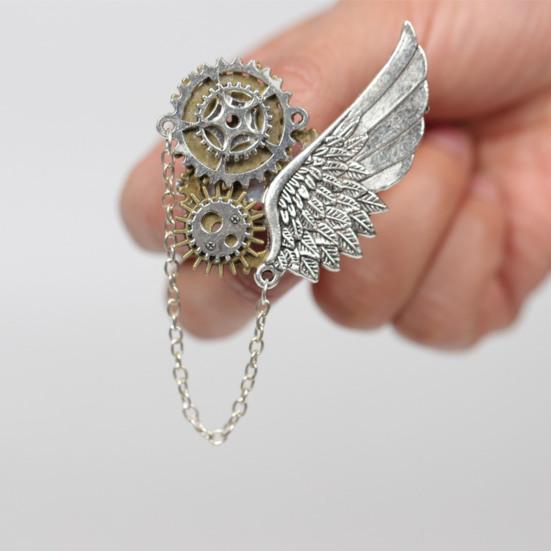 Yousheng Vintage Steampunk Brooch Retro Punk Gears And Wing Brooch Pin Lapel Pin Dress Shirt Corsage for Women Men Outfit Accessory