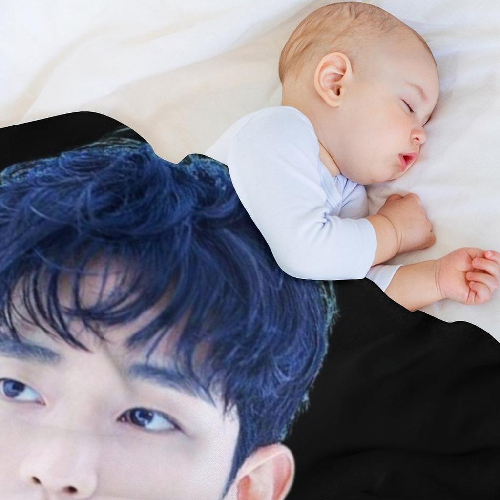 Kim Soo hyun Throw Blanket Outdoor Soft Blanket for Picnic Beach Camping
