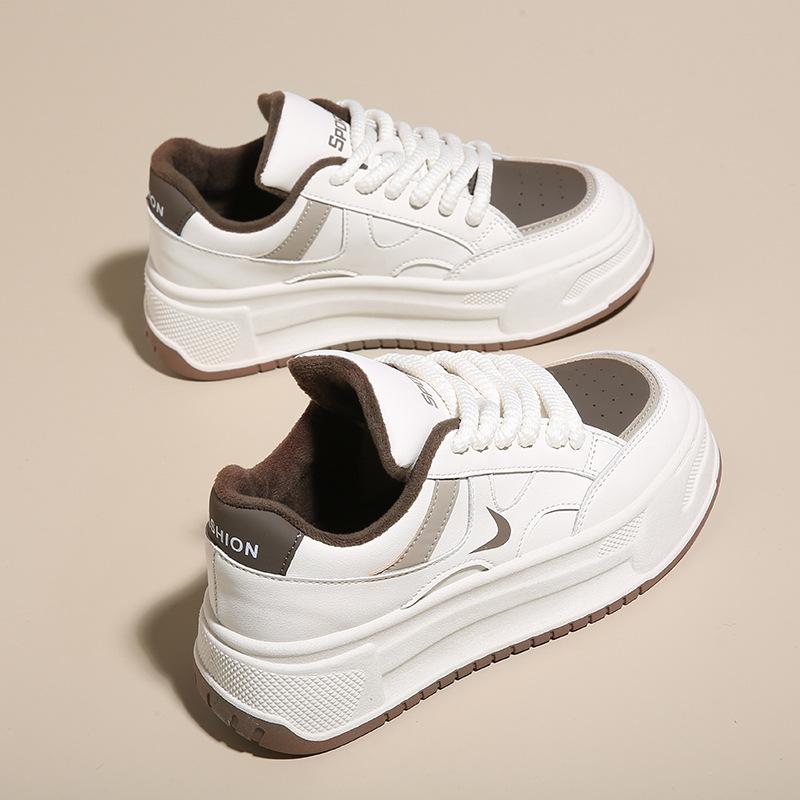 

2025 autumn and winter new ins Korean version velvet little white shoes female students versatile casual sports board shoes cotton shoes C12 cotton 40