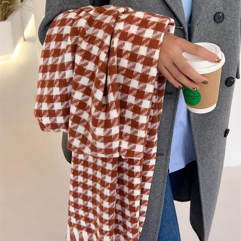Checkered Scarf Autumn Winter Student Scarf Warm Shawl Tassel Fashion Scarf Female