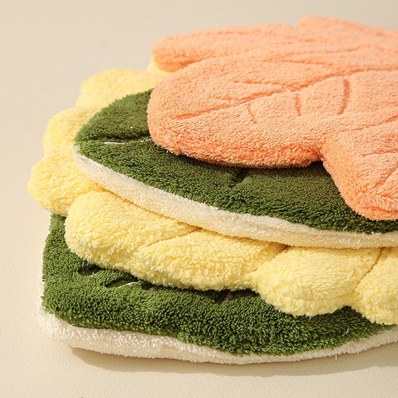 1 Piece Of Leaf Coral Fleece Hand Towel Thick Absorbent Towel Hangable Long-Lasting Soft Handkerchief Kitchen Dish Towel