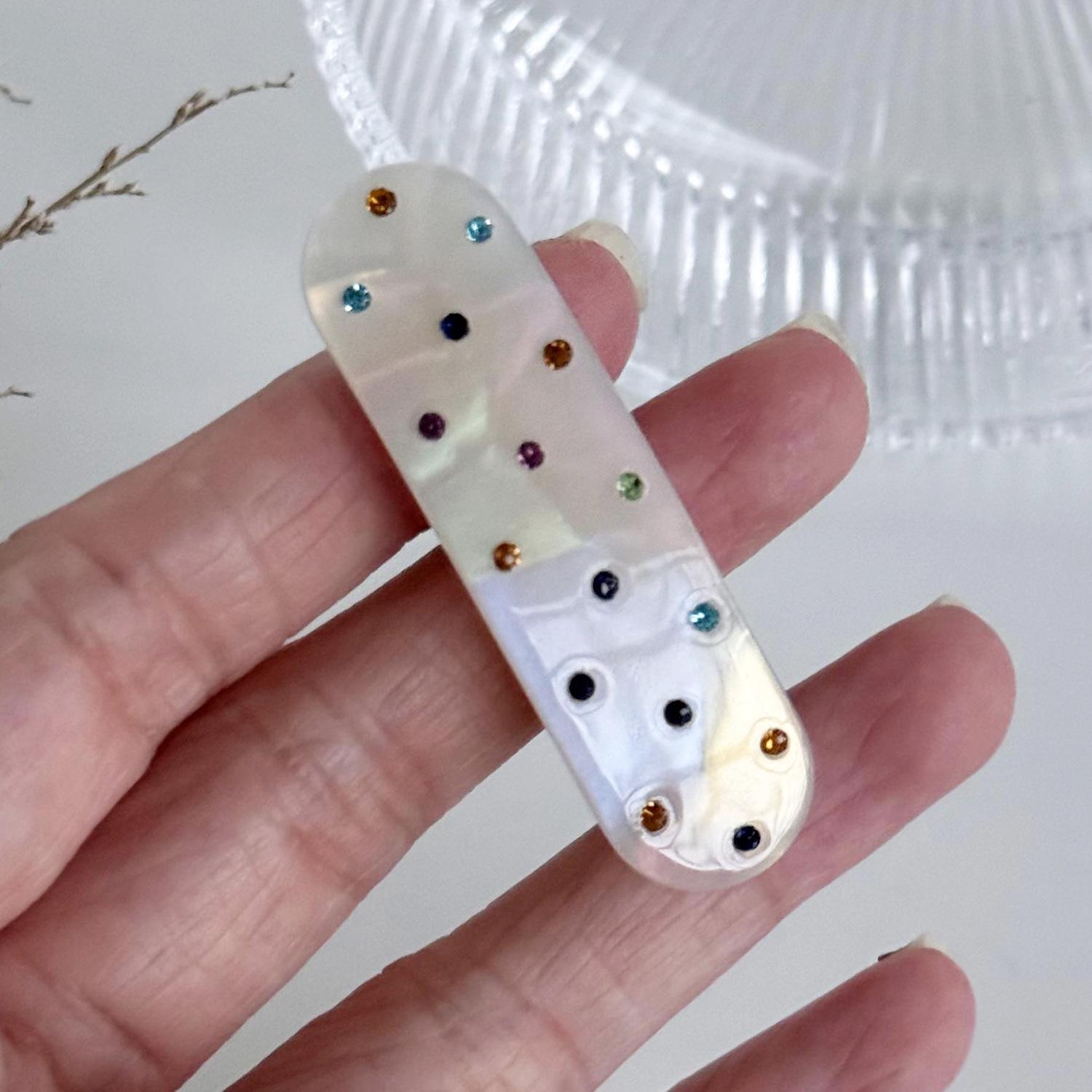 

И Современные Стильные Ацетатные Заколки для Волос для Женщин с Шикарным Дизайном, Идеальные для Повседневной Носки White5.3cm