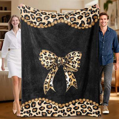 1 Piece Leopard Print Bow Flannel Blanket, Perfect for Sofa, Bed, Office. Ideal Gift for Family, Friends, Holidays.