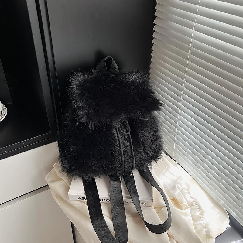 Leopard Print Plush Backpack: Women's 2025 Autumn Casual High-Capacity Shoulder Bag